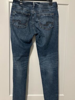 Silver Jeans Women's Straight Leg Jeans in Dark Blue